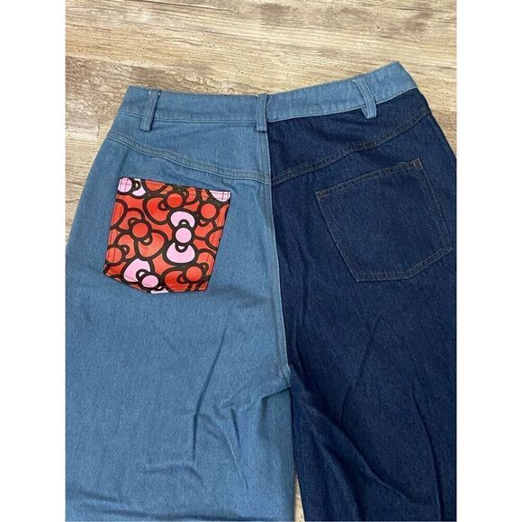 SHEIN x Hello Kitty Jeans Wide Leg Pants Women’s Size Medium - Picture 5 of 7